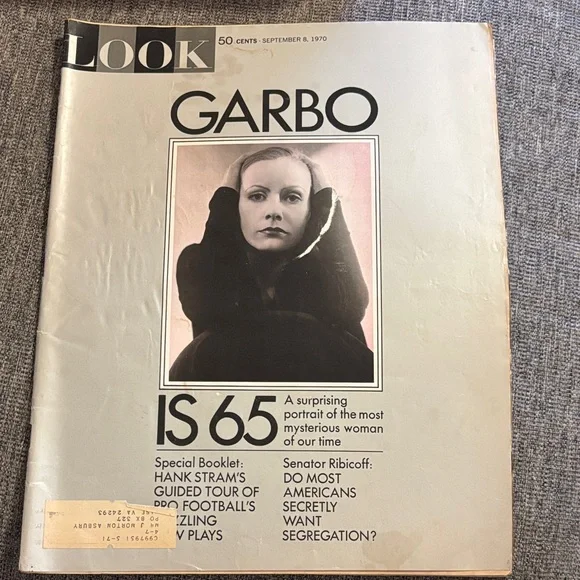 September 8, 1970 LOOK MAGAZINE GARBO PORTRAIT OF A MYSTERIOUS WOMAN HANK STRAMS - Picture 1 of 13